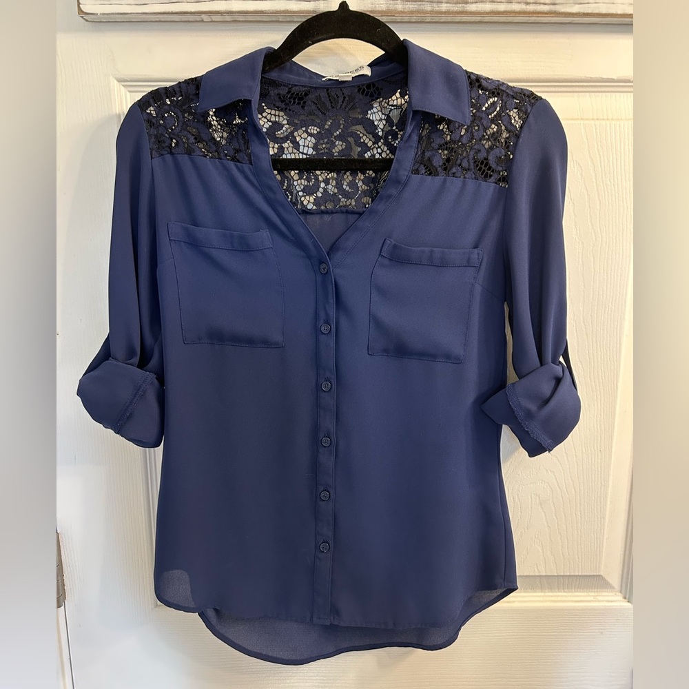 Express the portofino shirt blouse blue with black lace inserts